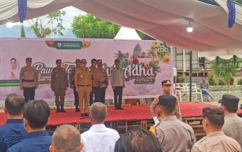 Jajaran personel Polres Kotamobagu mengikuti apel gelar pasukan di Alun-alun Boki Hontinimbang, Selasa (26/5/2026), sebagai bentuk kesiapan pengamanan malam takbiran dan Shalat Idul Adha 1447 H.