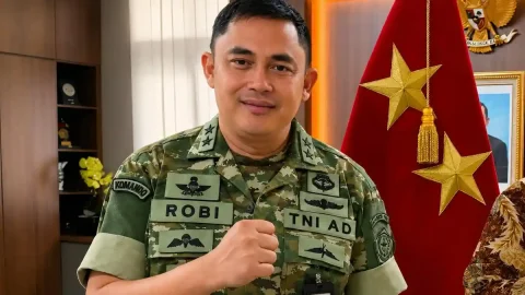 Letjen Robi Herbawan: Elit Kopassus Eks Ajudan Prabowo Kini Pimpin BAIS TNI