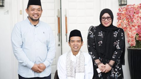 Ustaz Abdul Somad Doakan Keluarga Rahman Salehe Mamonto dan Keberkahan BMR