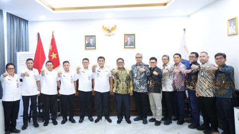 Gubernur Yulius Selvanus Targetkan Sulut Bebas Gelap di 2026