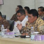 Gubernur Yulius Selvanus saat memberikan pemaparan dalam Rapat Dengar Pendapat bersama BAP DPD RI di Gedung Parlemen, Senayan, Jakarta, Rabu (17/6/2026).