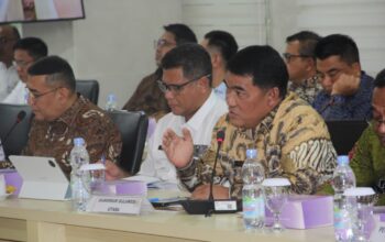 HGU PT Ratatotok Habis 2027, Gubernur Yulius: Ekonomi Harus Jalan 3 Gubernur Yulius Selvanus saat memberikan pemaparan dalam Rapat Dengar Pendapat bersama BAP DPD RI di Gedung Parlemen, Senayan, Jakarta, Rabu (17/6/2026).
