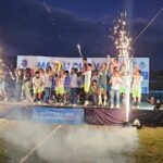 Skuad Amkei Kodim 1303 Bolmong merayakan gelar juara Matali Cup V 2026 di Stadion Nunuk Matali, usai menundukkan PSM Mopusi lewat adu penalti dramatis 9-8.