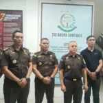 Kepala Kejari Kotamobagu, Tasjrifin Muljana Abdul H., SH, MH dalam Konferensi Pers, Senin (8/6/2026).