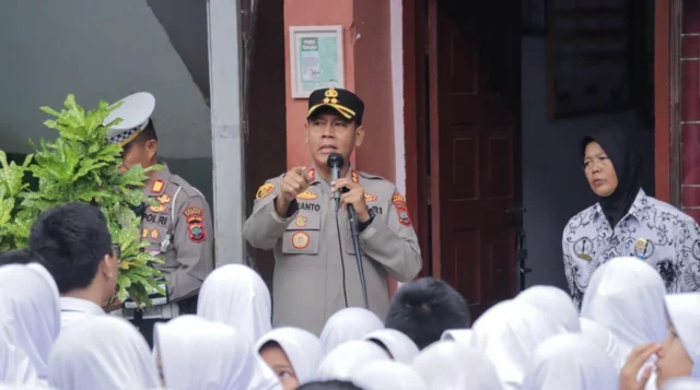Lewat Program MOTABI, Kapolres Kotamobagu Minta Siswa Bijak Bermedsos  