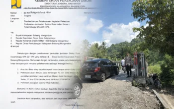 SISTEM BUKA-TUTUP: Jembatan Bailey ruas jalan Kaiya – Kotamobagu, Desa Muntoi, Kabupaten Bolaang Mongondow. Jalur ini dijadwalkan akan ditutup total secara penuh pada Sabtu (13/6/2026) mulai pukul 19.00 WITA. (Foto: Dok. Kolase Istimewa/Surat Resmi BPJN Sulut)