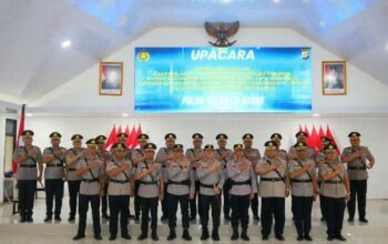 AKBP Abdul Kholik saat mengikuti upacara sertijab pejabat utama dan Kapolres jajaran di Aula Presisi Polda Sulut, Rabu, 8 Juli 2026.