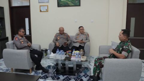 Terima Kunjungan Dandim, Kapolres Kotamobagu Bahas Kamtibmas 