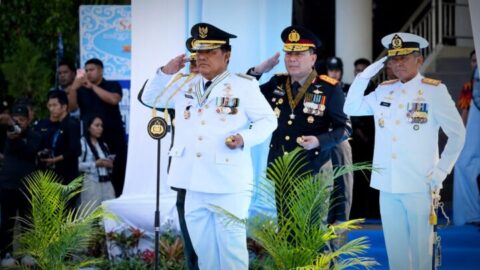 Gubernur Yulius Pimpin Upacara Hari Bhayangkara ke-80 di Mapolda Sulut