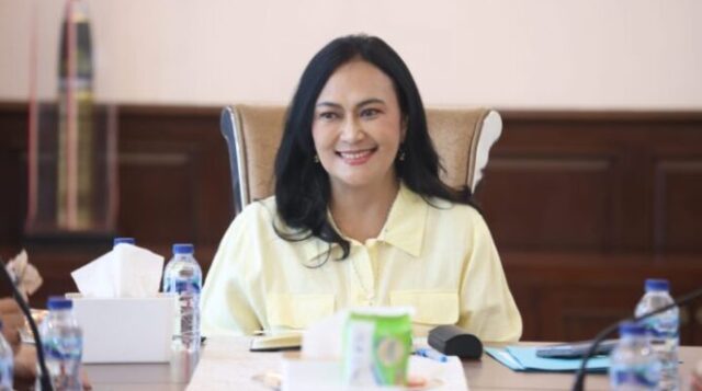 Dukung TIFF 2026, Anik Yulius Selvanus Rancang Batik Khas Sulut