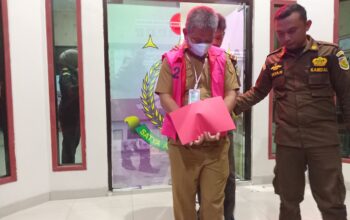 Korupsi Dana Desa Rp442 Juta, Kades Huntuk Ditahan Kejari Bolmut