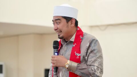 Ratusan Al-Quran Terkumpul dalam Safari Dakwah Ustaz Solmed di Bolsel