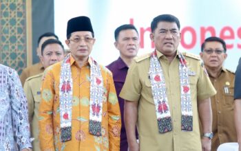 Gubernur Yulius Selvanus bersama Menteri Agama RI Prof. Dr. KH. Nasaruddin Umar saat menghadiri pembukaan MTQ XXXI Tingkat Provinsi Sulut di Alun-alun Pemkab Minahasa Utara, Senin (6/7/2026).