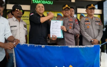 Kapolres Kotamobagu Terima Aspirasi PWI Soal Dugaan Pelecehan Profesi Wartawan 3 Kapolres Kotamobagu AKBP Abdul Kholik menerima pernyataan sikap PWI Kotamobagu terkait tuntutan proses hukum terhadap Hotman Paris, Jumat, 24 Juli 2026. Foto: Sulutplus