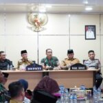 Bupati Bolsel Iskandar Kamaru dan Wakil Bupati Deddy Abdul Hamid saat memimpin rapat koordinasi bersama Forkopimda di Ruang Rapat Berkah Kantor Bupati Bolsel, Panango, Senin, 31 Agustus 2026. Foto: Diskominfo Bolsel