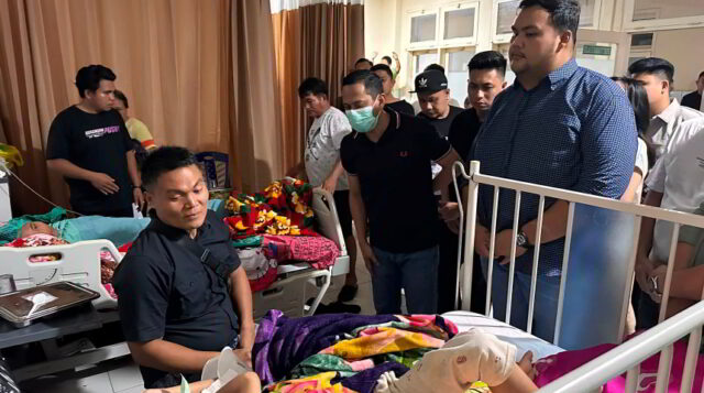 Wujud Kepedulian, Ketua TIDAR Sulut Besuk dan Santuni Korban Kecelakaan Drag Race Kotamobagu