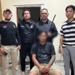 Tim URC Polres Kotamobagu saat mengamankan terduga pelaku pengancaman senjata tajam beserta barang bukti parang.