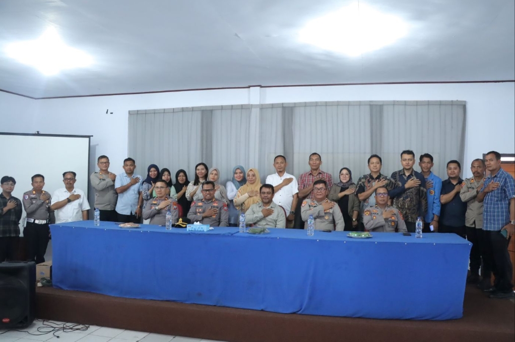 Kapolres Kotamobagu AKBP Abdul Kholik saat menggelar dialog interaktif bersama Rektor UDK Dr. Muharto dan civitas akademika di Kampus UDK, Kamis, 27 Agustus 2026.