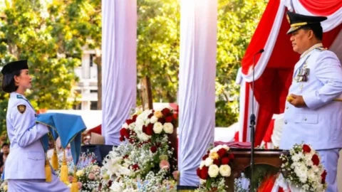 HUT ke-81 RI, Gubernur Yulius Tekankan Kemerdekaan dengan Kerja Nyata