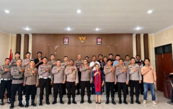 Suasana ibadah Pembinaan Rohani dan Mental (Binrohtal) yang diikuti personel Polres Bolaang Mongondow Timur pada Kamis, 6 Agustus 2026. Foto: Humas Polres Boltim