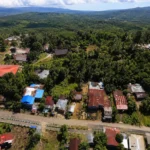 Kawasan permukiman warga di Desa Lanut, Boltim, yang menjadi lokasi persoalan klaim lahan.
