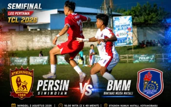 Statistik Persin Sinindian vs Bintang Muda Matali Jelang Semifinal TCL 2026, El Clasico Kotamobagu Sarat Aroma Balas Dendam 3 Pemain Persin Sinindian (jersey merah) berduel dengan pemain Bintang Muda Matali (jersey putih) dalam salah satu pertandingan sebelumnya. Kedua tim kembali bentrok pada leg pertama semifinal Totabuan Champions League (TCL) 2026 di Stadion Nunuk Matali, Minggu, 2 Agustus 2026, dalam laga bertajuk El Clasico Kotamobagu yang dipanaskan rivalitas panjang, misi balas dendam Persin, serta perbandingan statistik impresif kedua tim sepanjang babak enam besar.