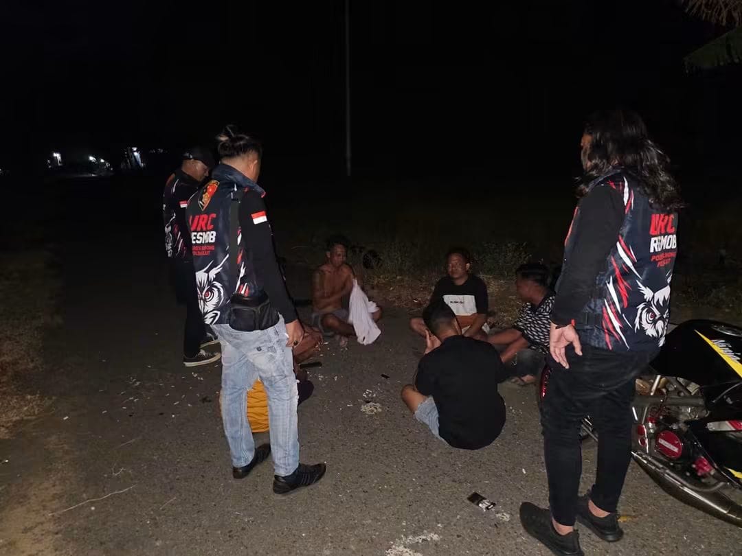 Tim URC Resmob Polres Bolmong melaksanakan patroli cipta kondisi dan razia senjata tajam hingga Jumat 4 September 2026 dini hari.