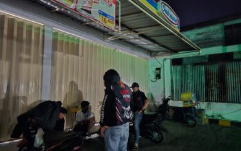 Tim URC Resmob Polres Bolmong saat menyisir wilayah rawan gangguan kamtibmas dalam patroli cipta kondisi pada Sabtu malam, 5 Agustus 2026. Foto: Tim URC Polres Bolmong
