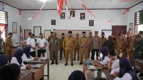 Wabup Deddy Tinjau Penyaluran Perdana Makan Bergizi Gratis