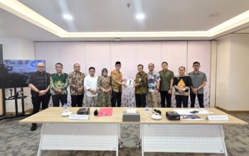 Bupati Iskandar Dorong Pembangunan Sekolah Nasional Terintegrasi ke Kemendikdasmen 3 Bupati Iskandar Kamaru melakukan audiensi dengan jajaran Kemendikdasmen RI di Jakarta, Rabu, 16 September 2026. Pertemuan ini membahas usulan pembangunan Sekolah Nasional Terintegrasi (SNT) jenjang SMP guna meningkatkan mutu dan sarana pendidikan di Kabupaten Bolsel.