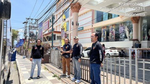 Dikomandoi AKP Mahadewa, Tim URC Kotamobagu Sisir Titik Rawan 9 Personel Tim URC Sat Reskrim Polres Kotamobagu saat menggelar patroli mobile pencegahan gangguan kamtibmas di kawasan pertokoan dan titik rawan Kotamobagu, Senin, 21 September 2026. Foto: Tim URC Polres Kotamobagu