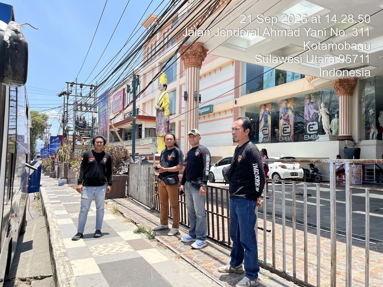 Personel Tim URC Sat Reskrim Polres Kotamobagu saat menggelar patroli mobile pencegahan gangguan kamtibmas di kawasan pertokoan dan titik rawan Kotamobagu, Senin, 21 September 2026. Foto: Tim URC Polres Kotamobagu