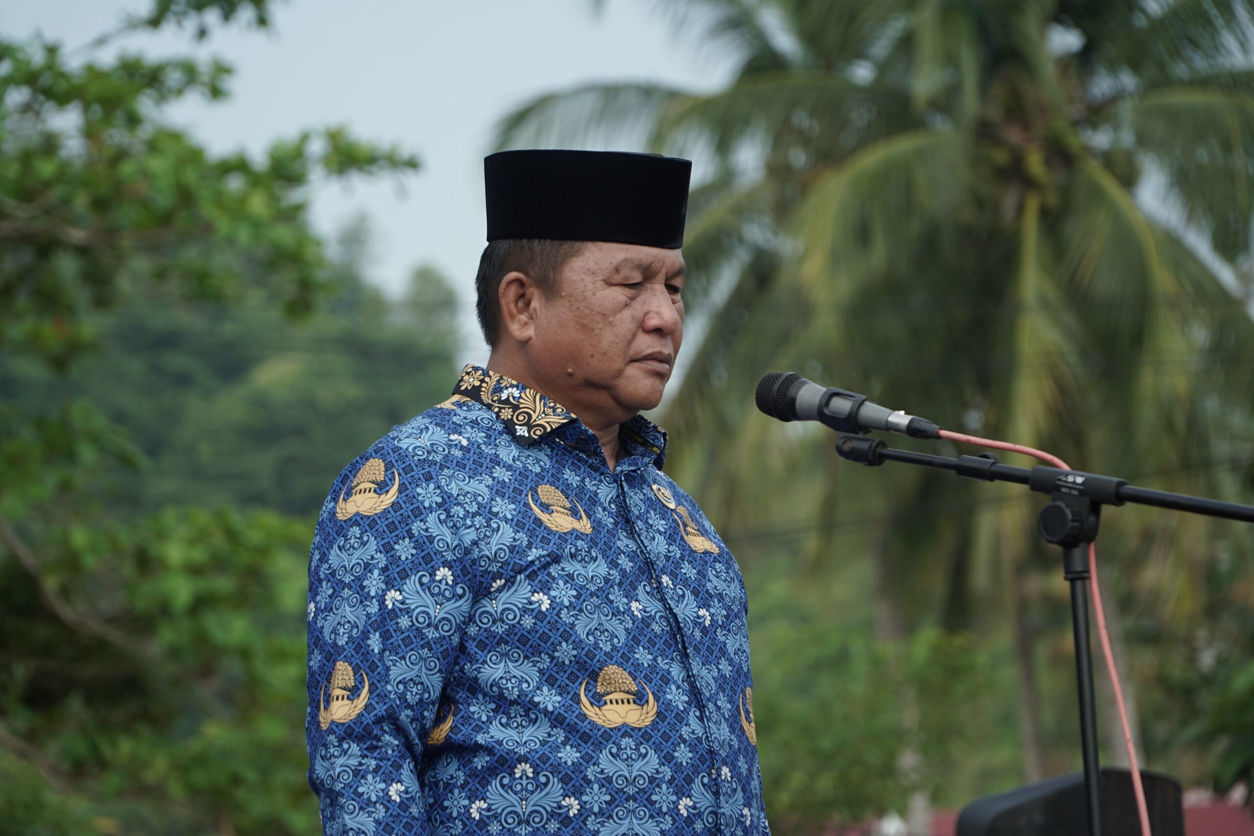 Wabup Deddy Abdul Hamid memimpin apel peringatan HUT Sulut ke-62 dan Harhubnas ke-56 di Bolsel.