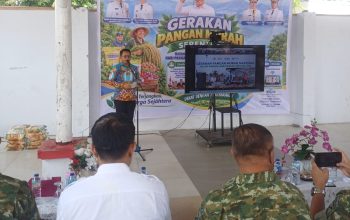 Sekdaprov Sulut, Tahlis Gallang memberikan sambutan saat membuka Gerakan Pangan Murah (GPM) Serentak di Lapangan Tikala, Manado, Kamis, 22 Oktober 2026. Kegiatan ini digelar Pemprov Sulut guna menjaga stabilitas harga dan pasokan pangan daerah. Foto: Pemprov Sulut