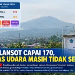 Ilustrasi kualitas udara yang tercemar partikel halus di tengah kewaspadaan terhadap dampak karhutla. Pemantauan DLHD Sulawesi Utara di stasiun Lansot, Tomohon Selatan, mencatat ISPU 170 pada Jumat, 16 Oktober 2026 pukul 07.00 WITA.